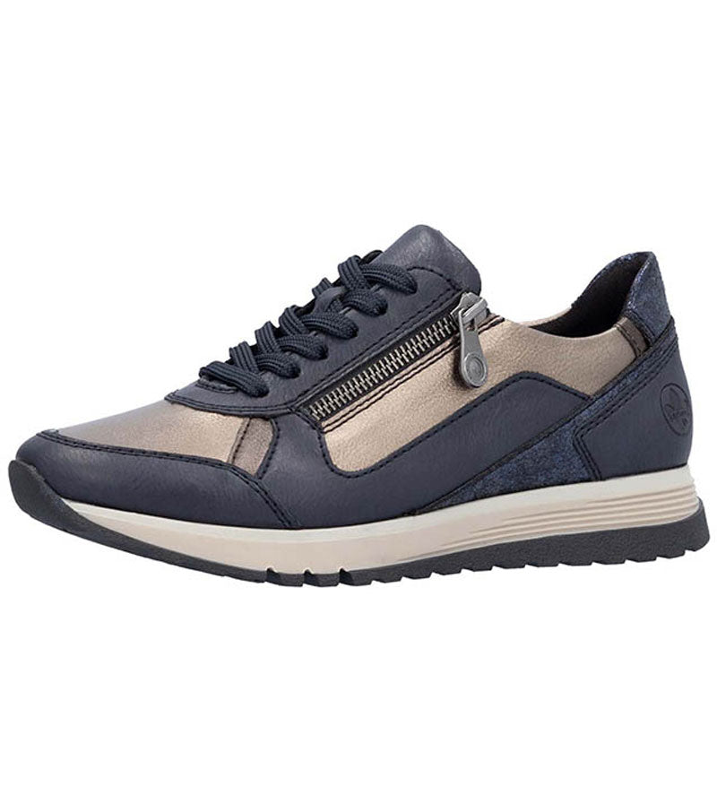 mens sneaker