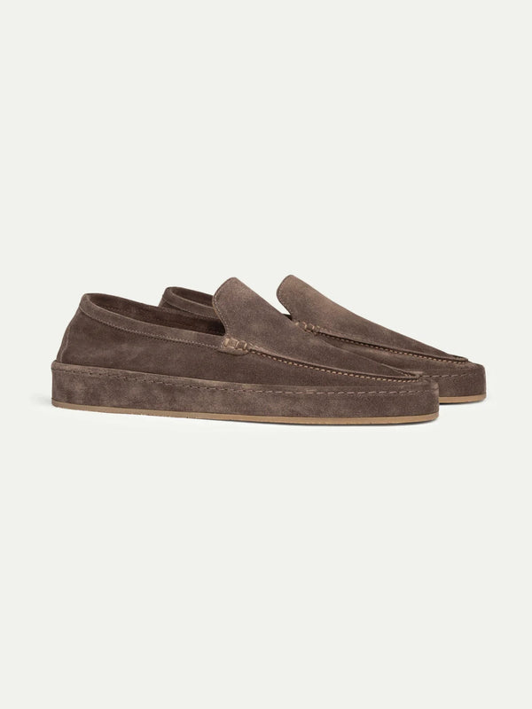 ASH GRAY VOYAGER TRAINER