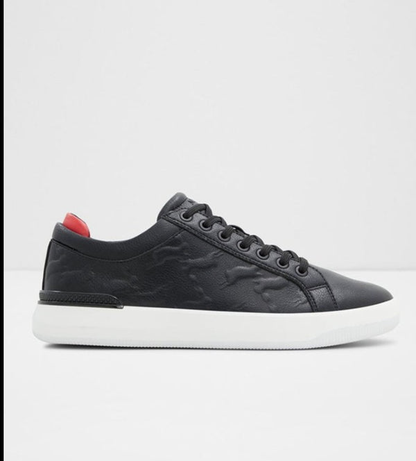 TRAINER - ENGRAVED BLACK